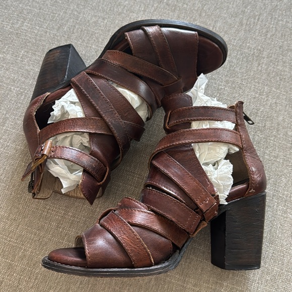 Freebird - Picture 6 of 8